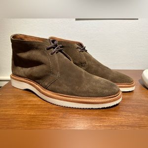 Men’s Frye chukka boot.  New without tags.  Size 10.5.  Green suede.